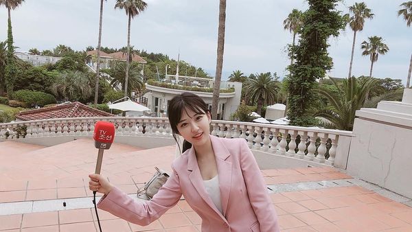 Tersihir Pesona Reporter Korea yang Cantiknya Buat Pria Betah Nonton Berita