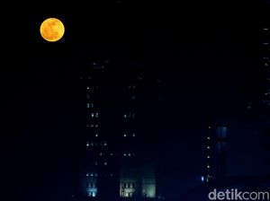 Kota di China Ini Mau Luncurkan Bulan Tiruan