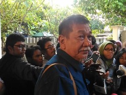 1.706 e-KTP Tercecer di Duren Sawit, Tim Jokowi: Gejala Apa Nih?