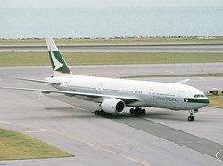 Detik-detik Pensiunnya Boeing 777 Pertama Dunia