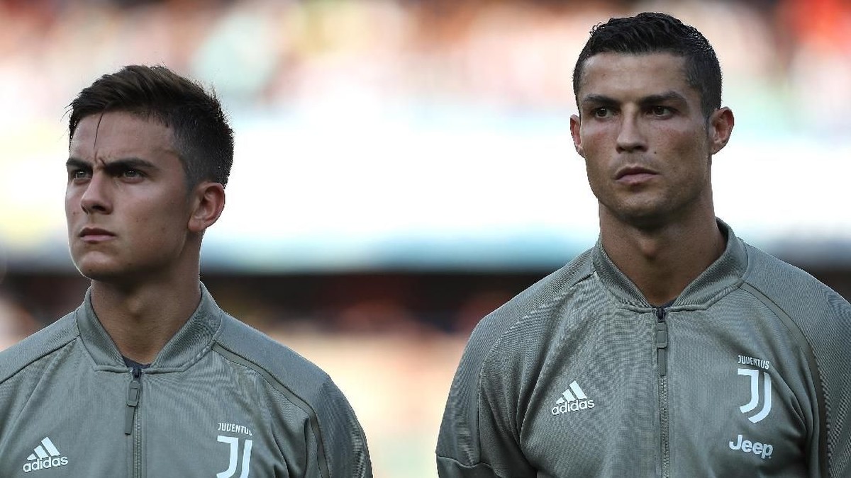 Paulo Dybala dan Cristiano Ronaldo. (Foto: Marco Luzzani/Getty Images)