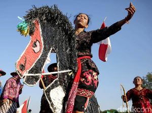Lagi! Petani Kendeng Kembali Beraksi di Depan Istana