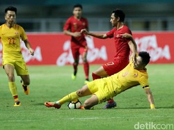 Tak ada peluang berarti hingga laga usai. China menuntaskan laga dengan kemenangan 3-0.