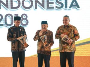 Jokowi Minta Pensiunan PNS Bantu Urus Dana Desa