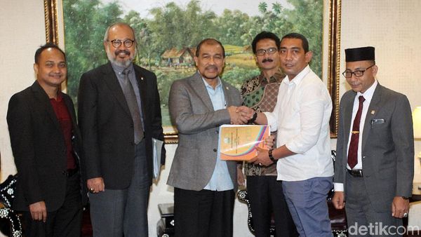 Bahas RPJM, DPD RI Bertemu Anggota DPRD Aceh