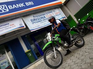 Mantri BRI, berkeliling Menawarkan Akses Permodalan di Distrik Muara Tami