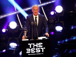 Video: Deschamps Sabet Penghargaan Pelatih Terbaik Sejagad