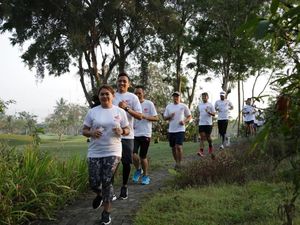 75 Pelari Ramaikan Road to Semen Indonesia Trail Run