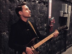 Gitaris Panic! At The Disco Dipecat karena Pelecahan Seksual?