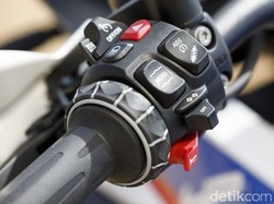 Mengenal Fungsi Tombol SOS di Moge Adventure BMW