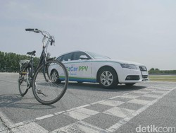 Mobil Bertenaga Dengkul, Digowes Mirip Sepeda