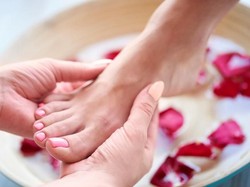 Tren Baru, Pedicure dengan Merendam Kaki dalam Es Krim!