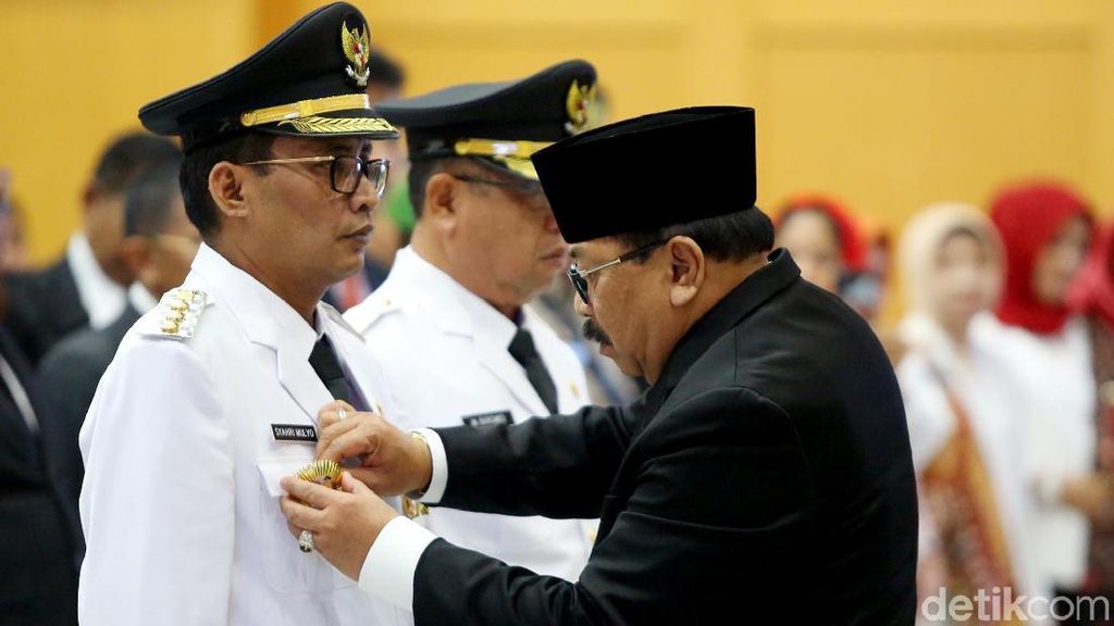 Meski Berstatus Tahanan KPK, Bupati Tulungagung Tetap Dilantik Meski Berstatus Tahanan KPK, Bupati Tulungagung Tetap Dilantik