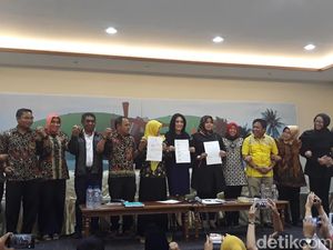 Rieke Terima Aspirasi Sahkan RUU ASN