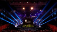 Seremoni FIFA The Best 2018 dilangsungkan di Royal Festival Hall, London, Inggris pada Selasa (25/9) dinihari WIB. Dipandu oleh aktor kondang, Idris Elba, acara berlangsung meriah dan turut dihadiri figur-figur top sepakbola. (Foto: John Sibley/Action Images via Reuters)