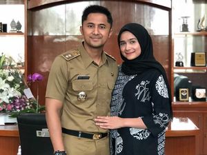 Wabup KBB Hengky Kurniawan Tawarkan Diri Jadi Saksi Nikah Warga Wabup KBB Hengky Kurniawan Tawarkan Diri Jadi Saksi Nikah Warga