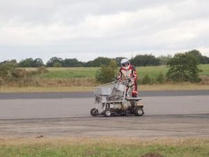 Konyol, Ini Troly Tercepat di Dunia Pakai Mesin Turbo Hayabusa