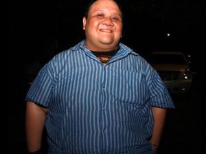 Rony Dozer Ditemukan Tak Bergerak di Teras dalam Kondisi Duduk Rony Dozer Ditemukan Tak Bergerak di Teras dalam Kondisi Duduk