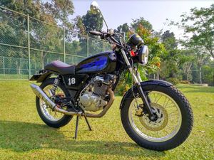Modif Suzuki Thunder 125 Si Api Biru Pelahap Gunung Salak