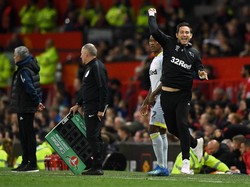 Tapi tentu saja Lampard tidak mau melewatkan merayakan gol yang membuat Derby sempat unggul atas MU di Old Trafford. (Gareth Copley/Getty Images)
