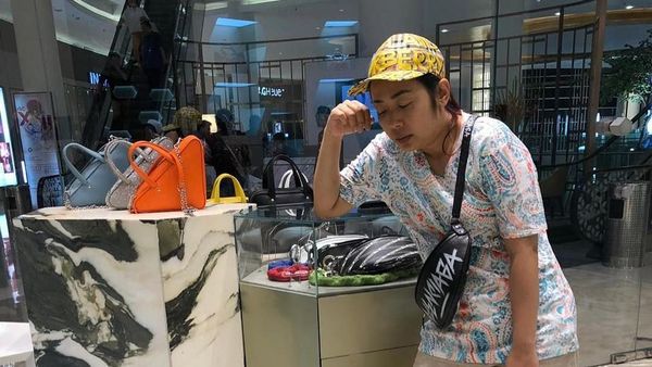 Terlihat Sederhana, Harga Busana Soimah Saat ke Butik Mewah Bikin Melongo
