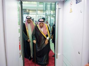 Raja Salman Resmikan Pengoperasian Kereta Cepat Mekah-Madinah