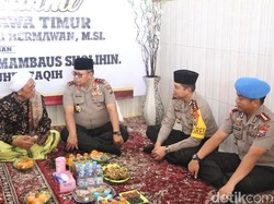 Kunjungi Ponpes di Gresik, Kapolda Minta Didoakan Pemilu 2019 Aman