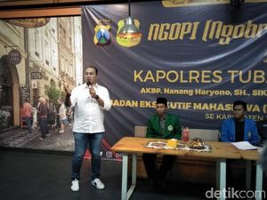 Cangkrukan dengan Polisi, Mahasiswa di Tuban Keluhkan Ini Cangkrukan dengan Polisi, Mahasiswa di Tuban Keluhkan Ini
