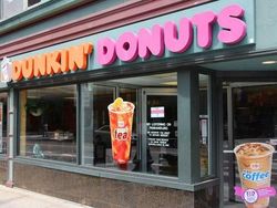 3 Fakta Dunkin Donuts Mau Tutup Ratusan Toko