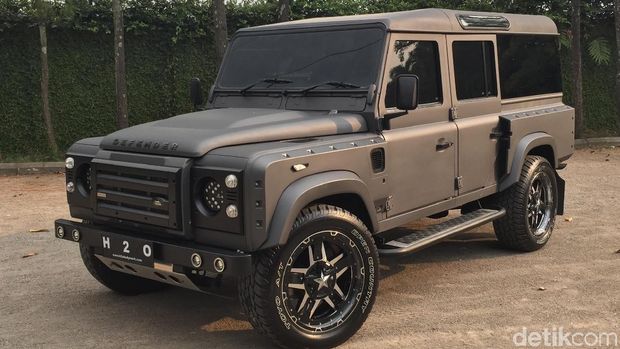 Land Rover Defender 110 garapan H20Bodywork