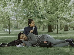 Kemesraan Pasangan Orang Tua Baru, Putri Marino-Chicco Jerikho