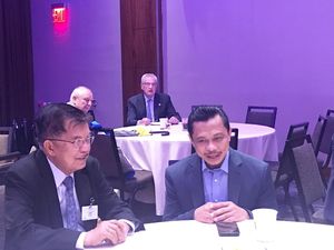 JK Sarapan Bareng Imam Masjid di New York Shamsi Ali