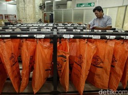 Kabar Gembira, Gaji Pak Pos Cair Besok