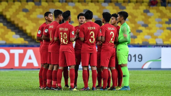 Timnas Indonesia U-16 menyudahi kiprah di Piala Asia di babak 8 besar usai dikalahkan Australia (AFC/Adam Aidil Padali) Timnas Indonesia U-16 menyudahi kiprah di Piala Asia di babak 8 besar usai dikalahkan Australia (AFC/Adam Aidil Padali)