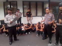 Polisi Amankan 24 Pelajar yang Bawa Senjata Tajam