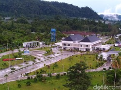 Perbandingan Pos Batas Indonesia dan Papua Nugini, Bagus Mana?