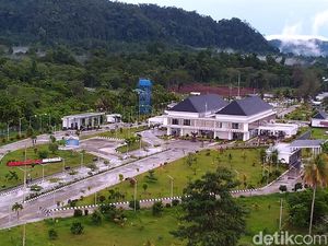 Perbandingan Pos Batas Indonesia dan Papua Nugini, Bagus Mana? Perbandingan Pos Batas Indonesia dan Papua Nugini, Bagus Mana?