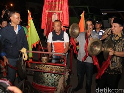 Kapolrestabes dan Komunitas Pecinta Kesenian Surabaya Cangkrukan