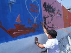 Mural Citarum dan Persib-Persija Damai ala Ridwan Kamil