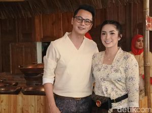Buktikan Jago Masak, Ussy Bikin Cumi Item dan Lidah Mercon Andalannya Buktikan Jago Masak, Ussy Bikin Cumi Item dan Lidah Mercon Andalannya