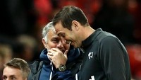 Soal duelnya sebagai pelatih dengan Mourinho, Lampard menyebut dirinya merasa terhormat bisa bersanding sebagai lawan di pinggir lapangan (Jan Kruger/Getty Images)