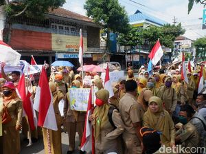 Timses Prabowo-Sandi Usul Gaji Guru Jadi Rp 20 Juta, Guru: Tak Logis