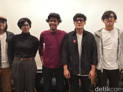 Satelit Kembali Mengorbit Rayakan 24 Tahun The Upstairs