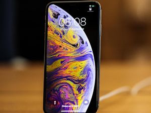 Warga China Mulai Doyan Beli iPhone Lagi Warga China Mulai Doyan Beli iPhone Lagi