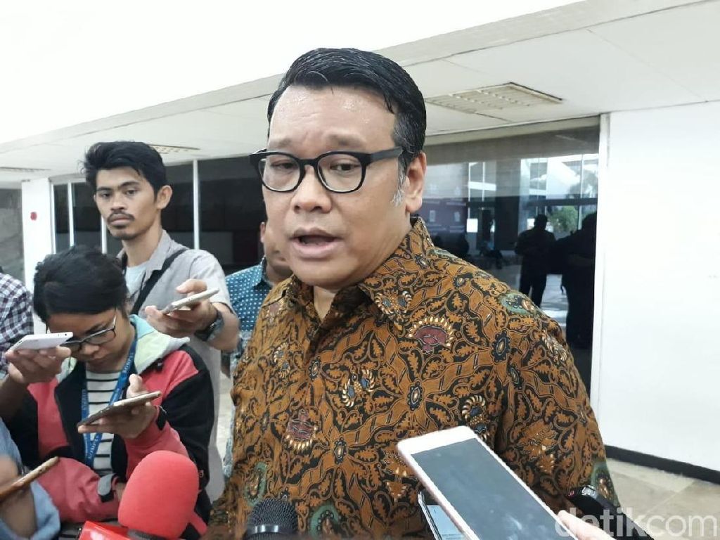 Komisi XI DPR Usul Bubarkan OJK, Fungsinya Dikembalikan ke BI Komisi XI DPR Usul Bubarkan OJK, Fungsinya Dikembalikan ke BI