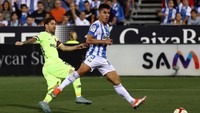 Dominan di babak pertama, Barcelona gagal menambah gol. (Foto: Sergio Perez/REUTERS)