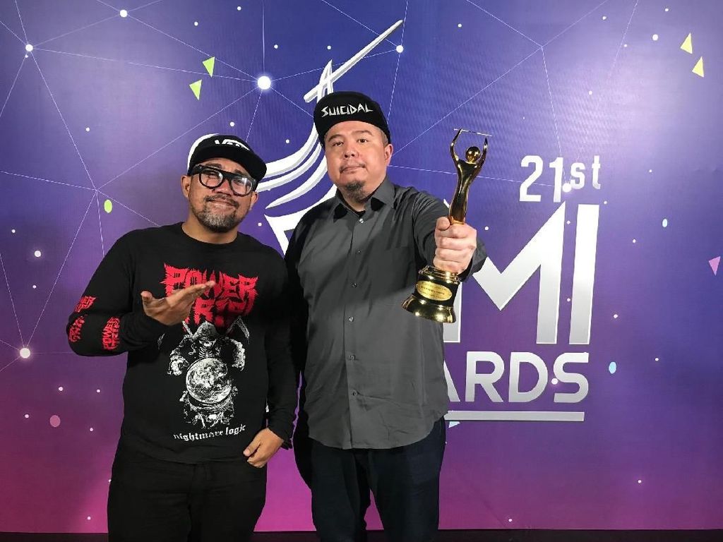 Selamanya Diganjar Piala AMI Awards, Seringai: Kita Semua Juara!