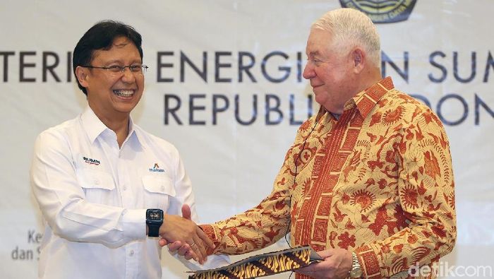 Direktur Utama Inalum Budi Gunadi Sadikin dan CEO Freeport McMoran Richard Adkerson. Foto: detikcom / Ari Saputra