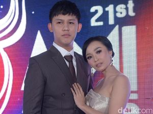 Crazy Over You, Ungkapan Cinta Rinni Wulandari untuk Keluarga