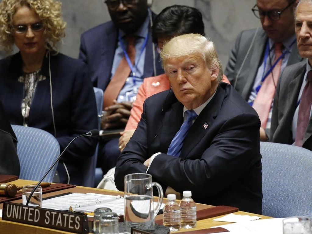 GM Pecat Ribuan Karyawan, Trump: Dia Tak Akan Diperlakukan dengan Baik GM Pecat Ribuan Karyawan, Trump: Dia Tak Akan Diperlakukan dengan Baik